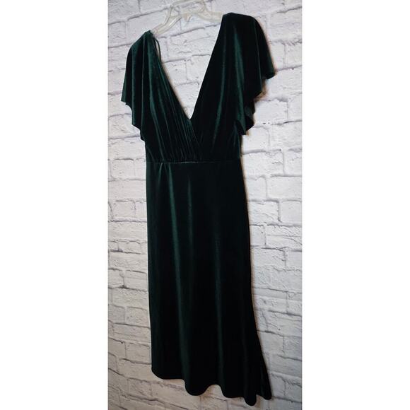 Jenny Yoo Ellis Ruffle-Sleeve Open-Back Green Velvet Wedding Gown 8. - Picture 5 of 9